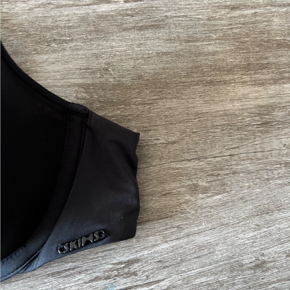 SKIMS Bra Weightless Demi Fits Everybody Black Mesh Sheer Womens 36B - Picture 5 of 9